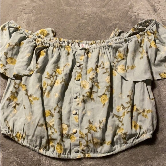 Two piece set - Picture 3 of 4